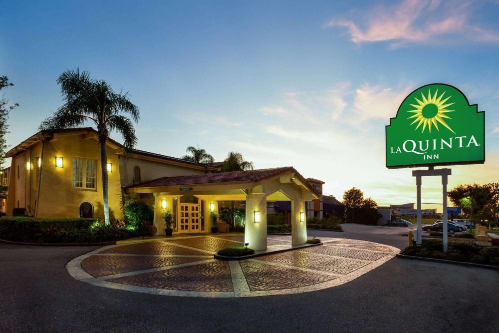 La Quinta Inn & Suites by Wyndham Tampa Bay Airport